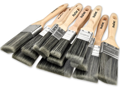 Synthetic shop paint brush